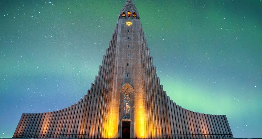 İZLANDA VE KUZEY IŞIKLARI