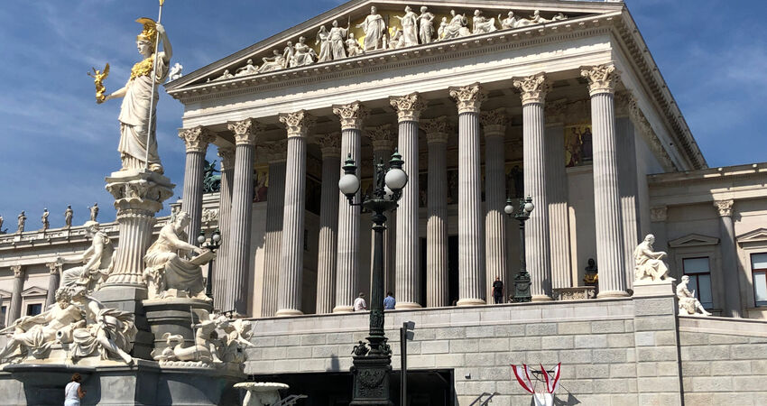 Görkemli Orta Avrupa: Budapeşte – Viyana- Prag (Bratislava Turu Dahil)