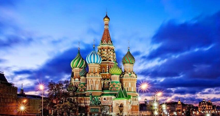 Beyaz Geceler Moskova & St Petersburg Turu Türk Hava Yolları ile 5 Gece Ekstra Turlar Dahil